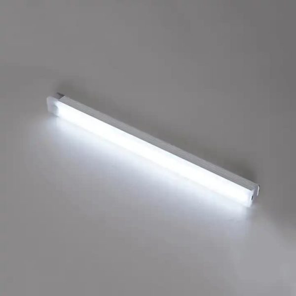 Перезаряжаемый LED светильник с датчиком движения